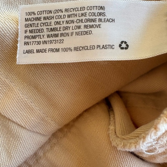 3/$15! Universal Thread Women's Beige Shorts - Picture 8 of 8